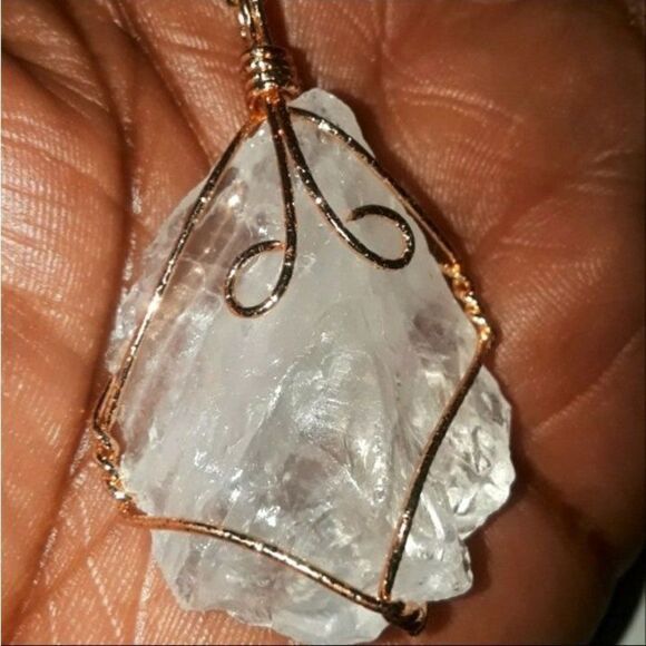 clear quarts natural Healing crystal pendant necklace - Picture 6 of 8